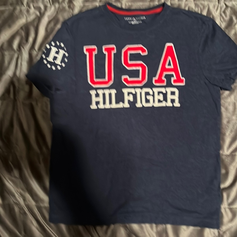 Tommy Hilfiger Puffy “USA and Hilfiger” T-shirt